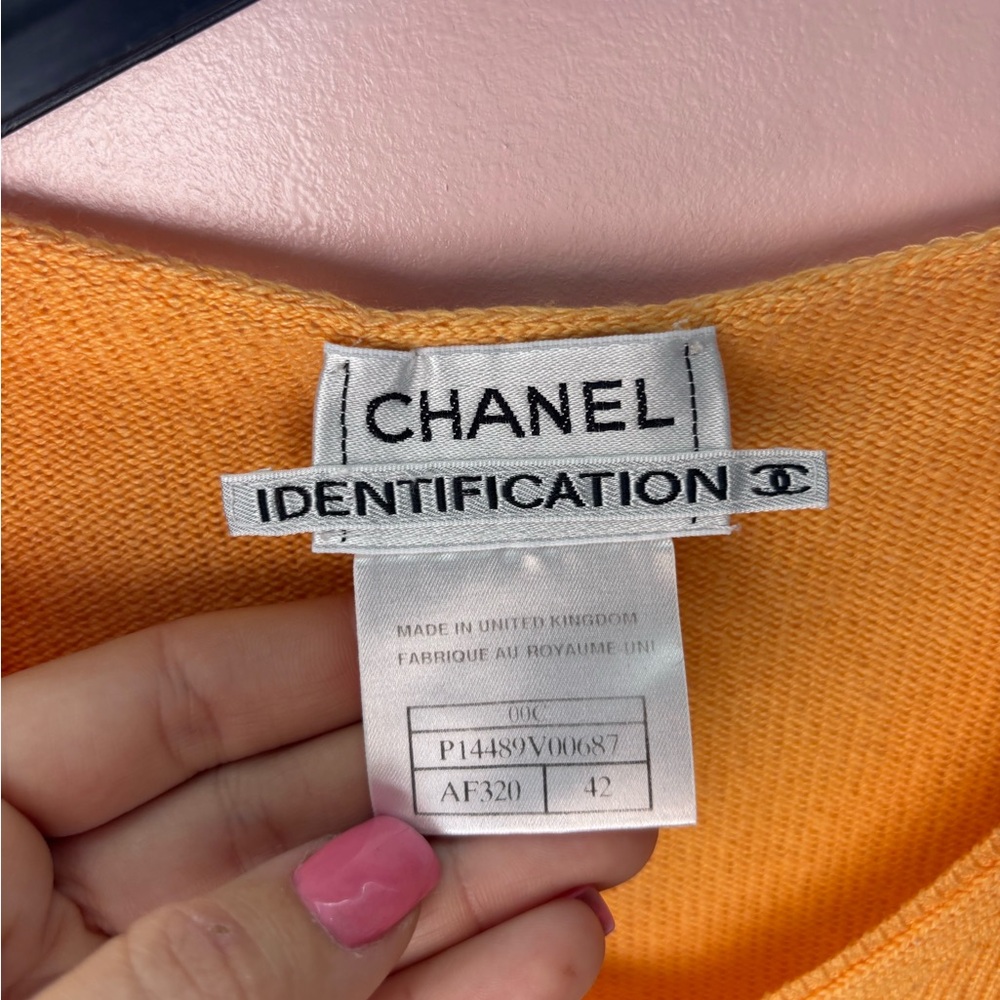 Authentic CHANEL cashmere knit 1996 yellow sweater 42 - Picture 14 of 14